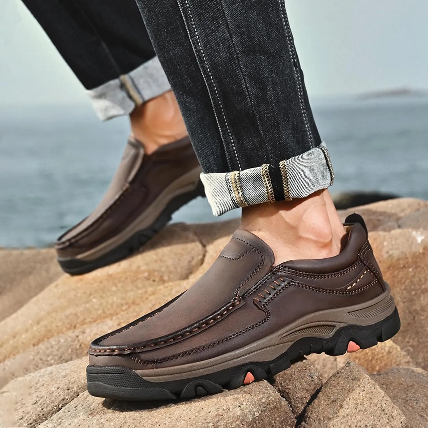 Men Casual Leather Sneakers Loafers Oxford Outdoor Walking Shoes Fashion Hiking Shoes Lightweight Slip on Walking Sneakers