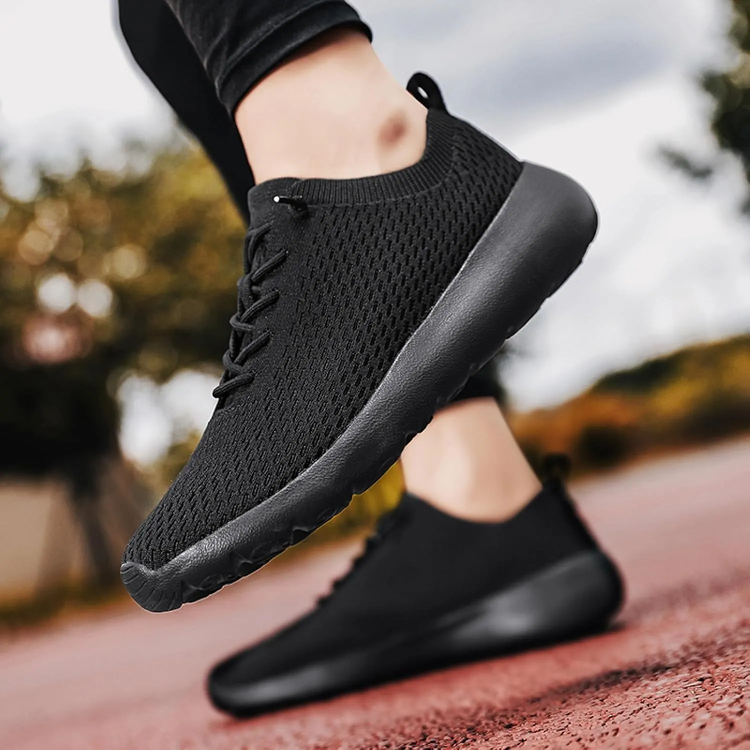 Men's Classic Casual Jogging Sneakers Portable Non Slip Fitness Workout Shoe Men's Sport Breathable Mesh Shoes
