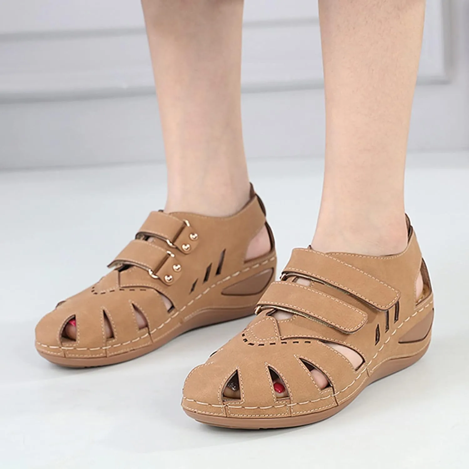Orthopedic Sandals for Women Wide Width Thick Cushion Platform Yoga Mat Barefoot Plantar Fasciitis Relief Orthopedic Recovery Casual Vacation Footwear Summer Flip Flops for Women