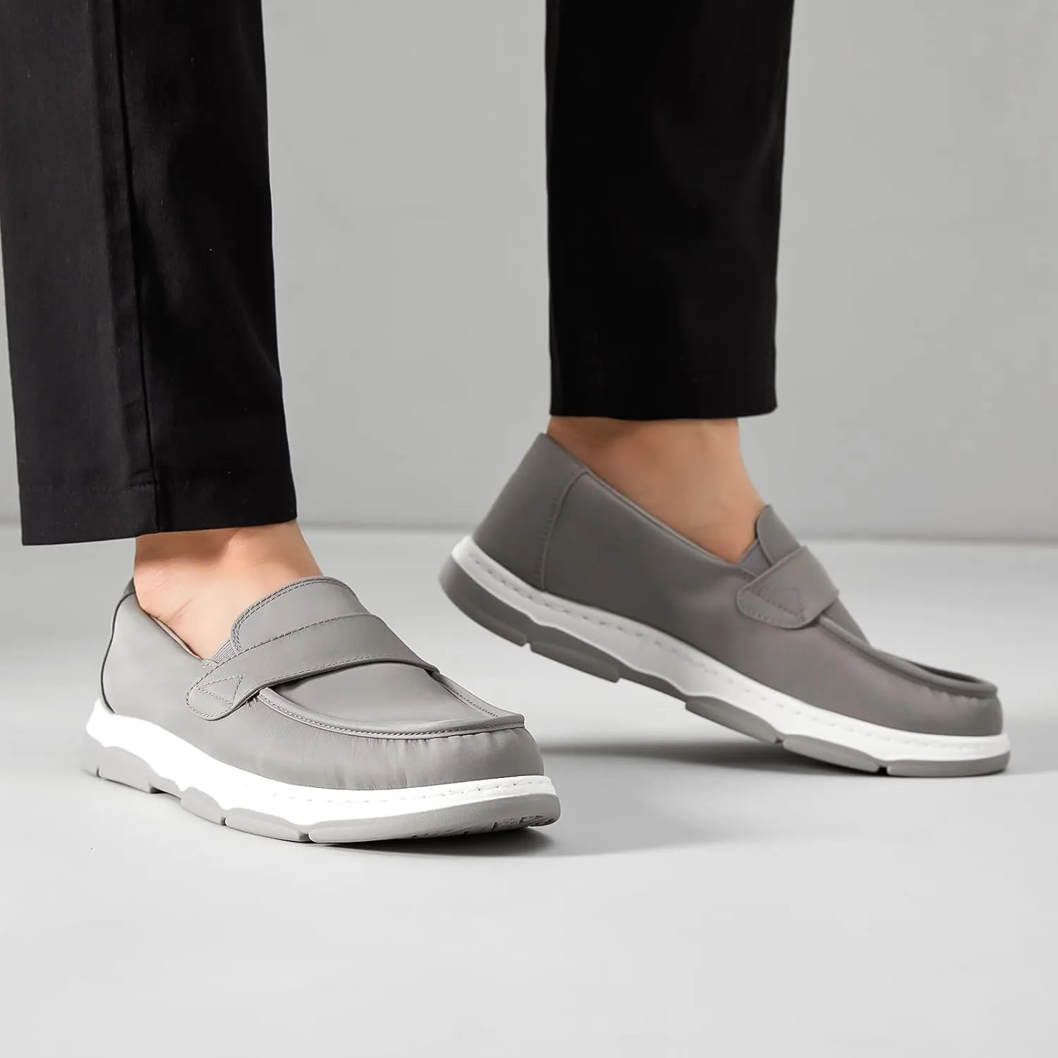 TUOPIN Mens Slip On Shoes,Black Loafers for Men,Canvas Slip On for Men,Casual Comfortable Shoes Fashion Light Weight