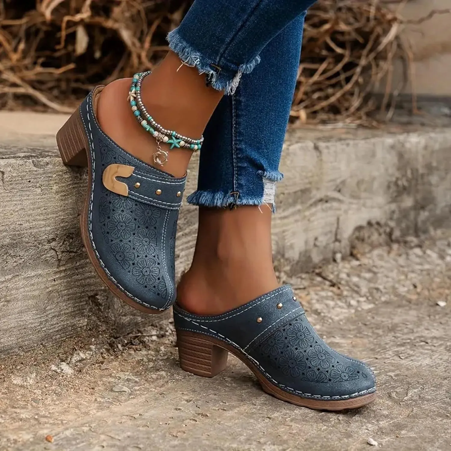 Women's Leather Platform Clip Toe Flip Flops with Arch Support Summer Casual Anti-Slip Orthopedic Wedges Walking Sandals Slippers Wedge Beach Platform Heel Shoes Slip on Cork High Heeled 2025